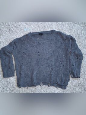 Timing Distressed Crewneck Sweater in Charcoal Gray